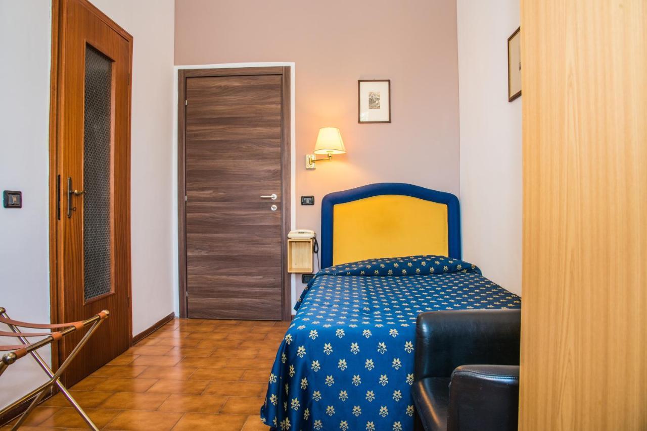 Park Hotel Salice Terme - Oltrepo Pavese - Bagian luar foto