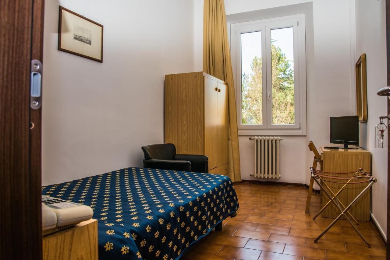 Park Hotel Salice Terme - Oltrepo Pavese - Bagian luar foto